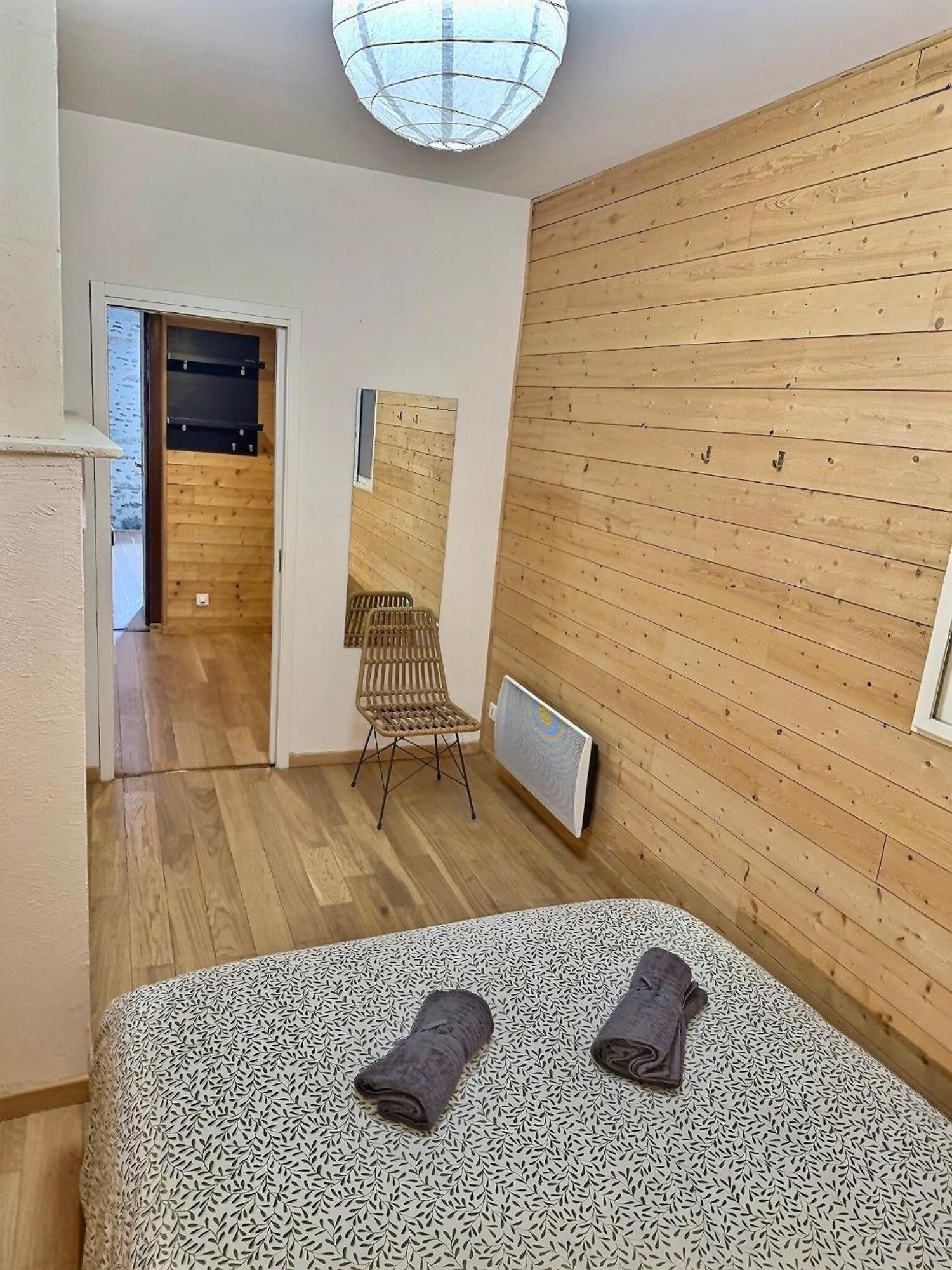 Wonderhost, Bois Et Pierre En Coeur De Ville Pau Ngoại thất bức ảnh