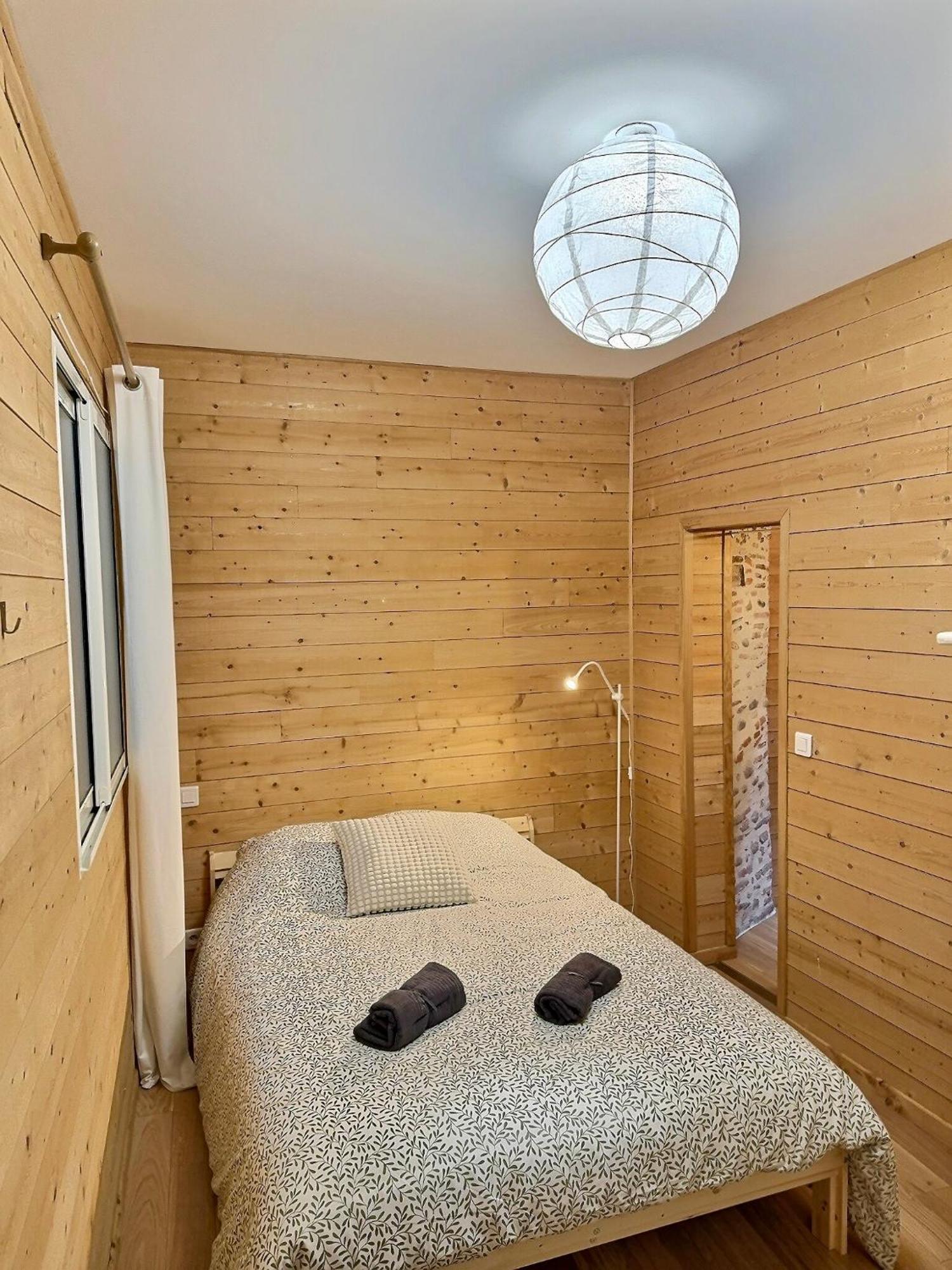 Wonderhost, Bois Et Pierre En Coeur De Ville Pau Ngoại thất bức ảnh